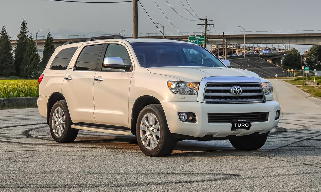 Toyota Sequoia 2016